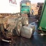 انقلاب شاحنة يعرقل حركة المرور بطريق الأمل انقلاب شاحنة يعرقل حركة المرور بطريق الأمل