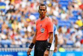 صافرة موريتانية لإدارة مباراة الأياب بين بيراميدز والجيش الملكي